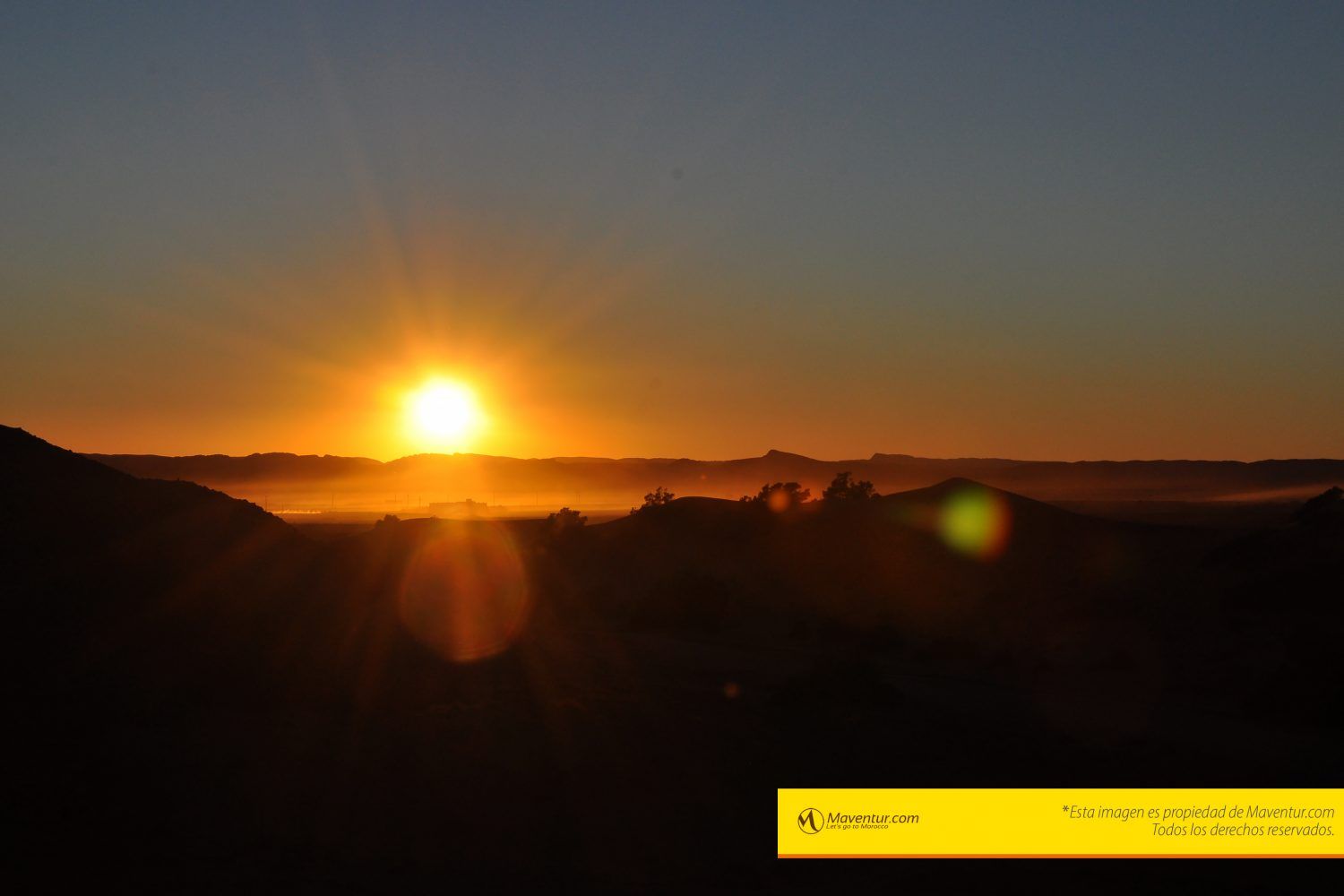 atardecer-en-merzouga-dunas-erg-chebbi-merzouga-4x4-tours-maventur