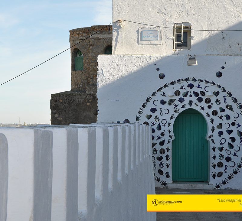 asilah-arcila-tour-maventur-viajes-travel-puerta-manos-simbolos-pajaros-fotografica-fotografia-foto