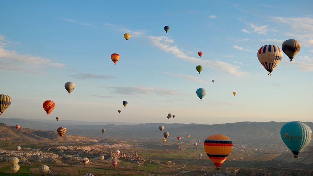 balloons-in-cappadocia-turkey-maventur