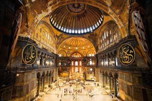 santa-sofia-interior